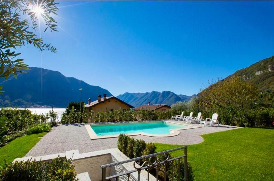 La Bella Ossuccio Villa Luaran gambar